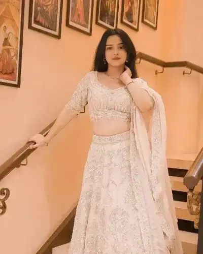 Escort Navalgund